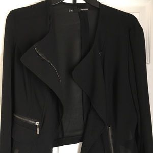 Maurice’s black crop blazer